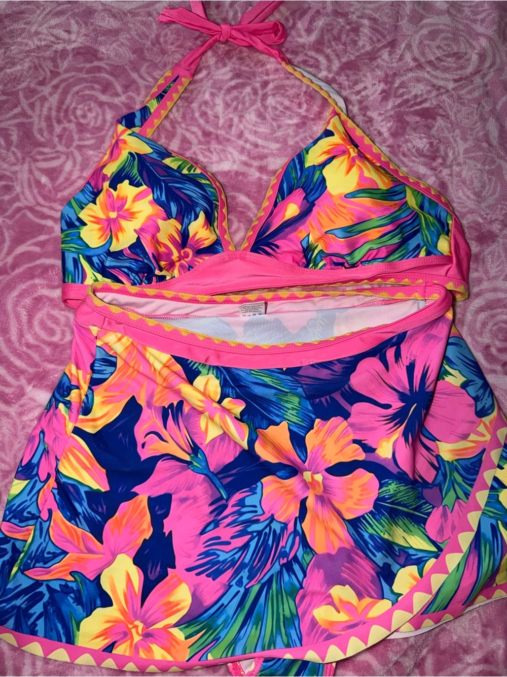 Woman’s juniors large  Bright Pink Tropical 2 Piece Swimsuit
